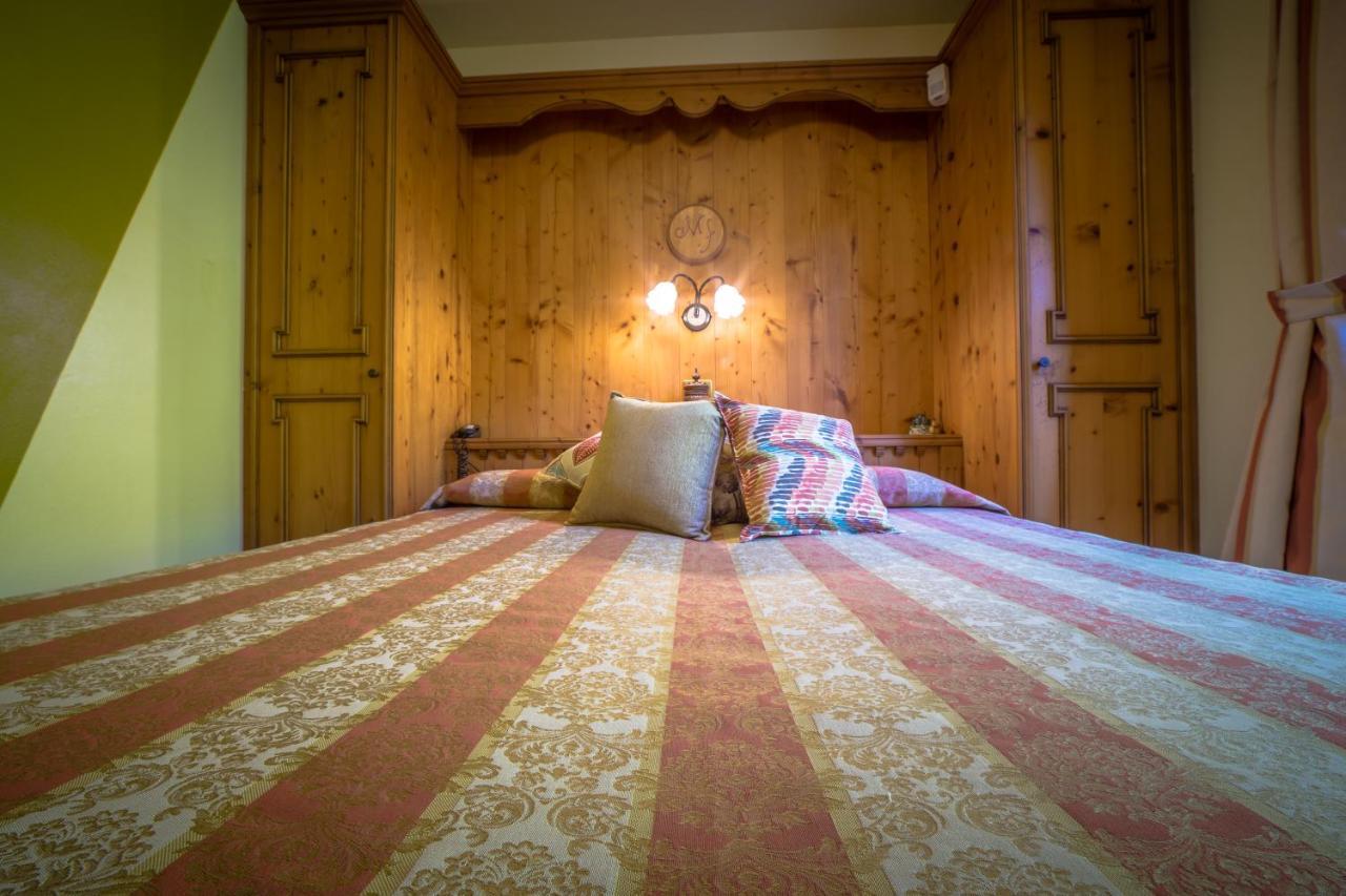 Hotel Lo Fleye Saint-Pierre Dış mekan fotoğraf